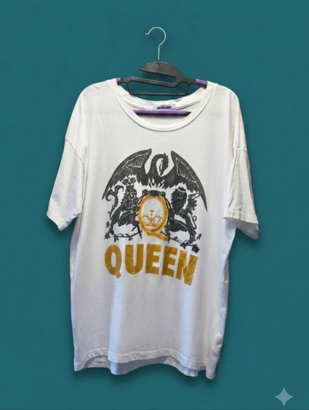 ✏️ Daydreamer| Queen Glitter Crest Merch Tee Vintage White Small - Picture 2 of 5
